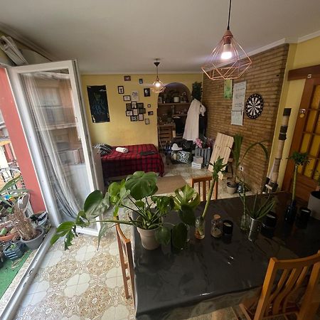 Grosses Modernes Zimmer "Silber" Fuer 2 Personen Und Katzenliebhaber Valencia Kültér fotó