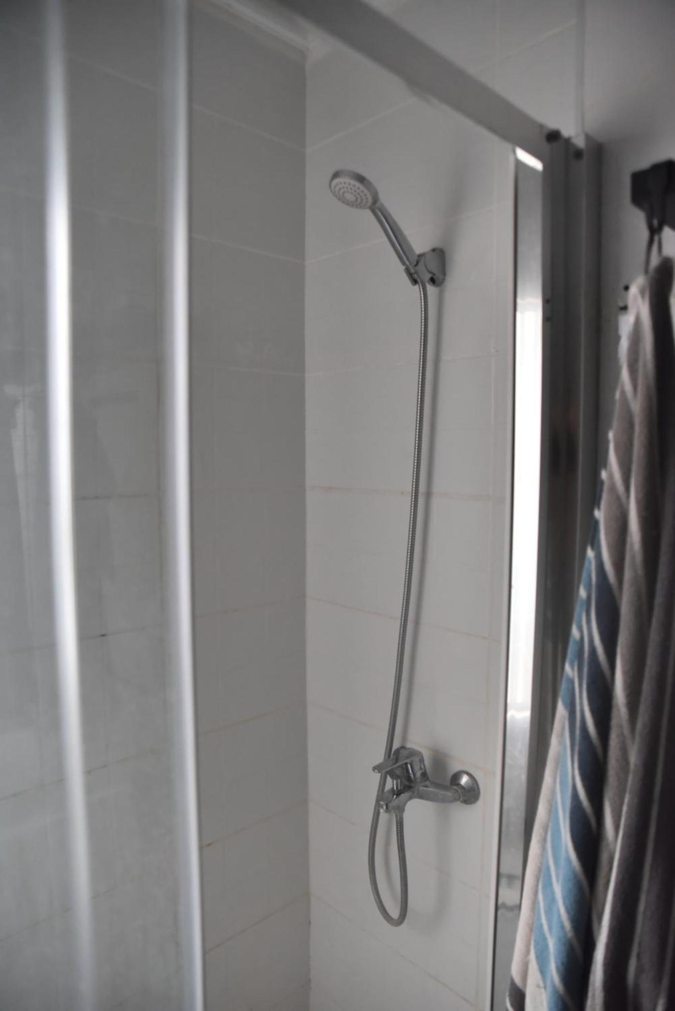 Grosses Modernes Zimmer "Silber" Fuer 2 Personen Und Katzenliebhaber Valencia Kültér fotó